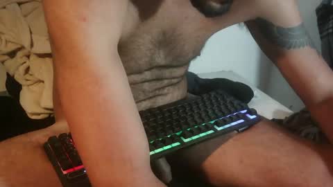 Snapshot of viggiviggilucas chatting on July 5, 1:23 am LatinoLuiggi online show from July 5, 1:23 am