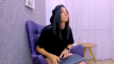 viictoriiasaenz online show from January 11, 1:54 am