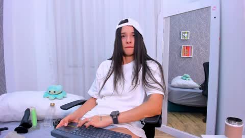 viictoriiasaenz online show from March 27, 5:02 am