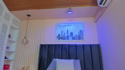 Viiolett online show from January 23, 7:29 pm