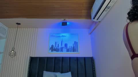 Viiolett online show from February 8, 7:27 pm