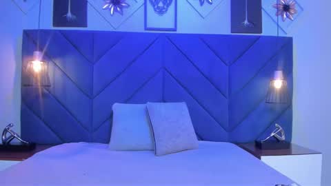 Viiolett online show from February 23, 1:10 pm