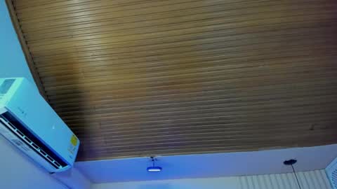 Viiolett online show from September 30, 7:08 pm