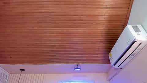 Viiolett online show from October 16, 8:32 pm