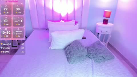 Violet online show from January 6, 4:13 pm