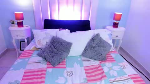 Violet online show from October 28, 12:19 pm