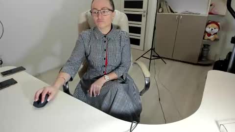 Ukrainian-woman online show from November 26, 5:52 am