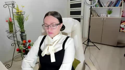 Ukrainian-woman online show from November 28, 7:00 am