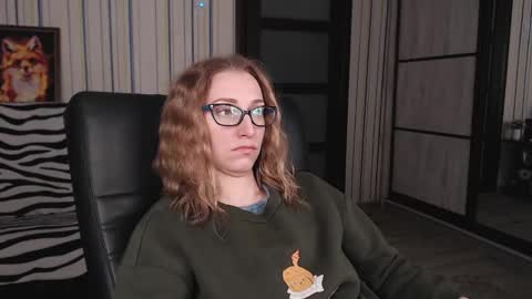 Snapshot of vikaericka chatting on March 8, 10:13 pm Vika online show from March 8, 10:13 pm