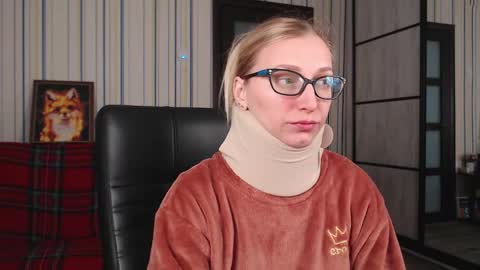 Snapshot of vikaericka chatting on October 12, 11:20 am Vika online show from October 12, 11:20 am