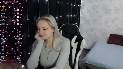 vikapowers online show from March 11, 6:43 am