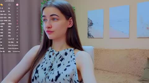 vikiberry online show from June 7, 10:08 am