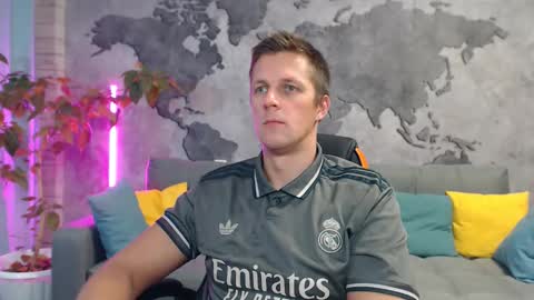 vikingchrisss online show from November 9, 10:57 am