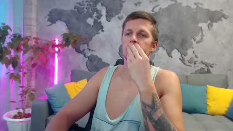 vikingchrisss online show from November 19, 9:53 am