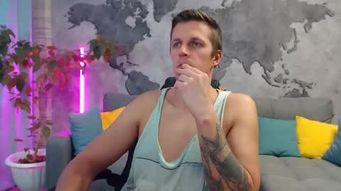 vikingchrisss online show from November 24, 11:32 am