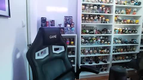 Snapshot of vikingcock__ chatting on February 23, 4:15 pm vikingc0ck online show from February 23, 4:15 pm