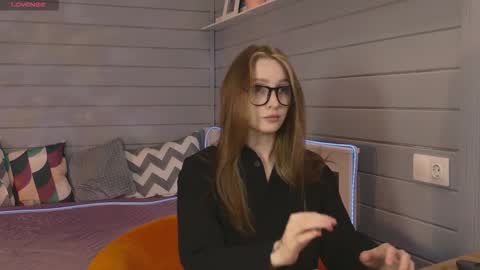 Snapshot of vikki_wye chatting on October 15, 6:46 am Viki online show from October 15, 6:46 am