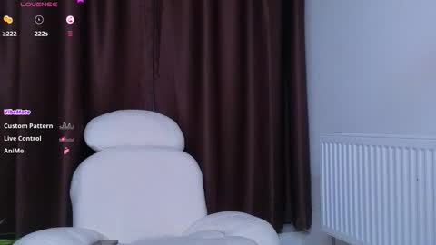 Vixi online show from February 21, 8:21 pm