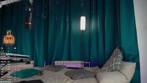 fansly  VITEKsecret online show from April 6, 3:59 am