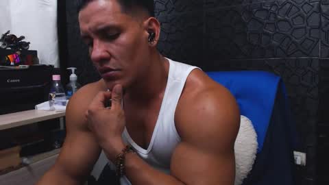 Viktor Herrera online show from September 20, 4:46 am