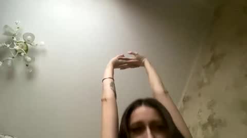 Snapshot of viktoria9898 chatting on February 11, 1:20 pm Sweett online show from February 11, 1:20 pm