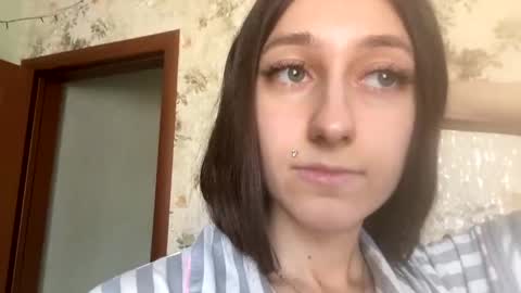 Snapshot of viktoria9898 chatting on March 10, 10:26 am Sweett online show from March 10, 10:26 am