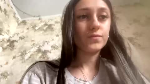 Snapshot of viktoria9898 chatting on September 10, 11:10 am Sweett online show from September 10, 11:10 am