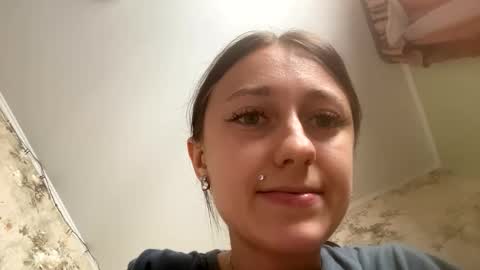 Snapshot of viktoria9898 chatting on September 16, 11:44 am Sweett online show from September 16, 11:44 am