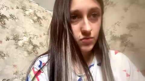 Snapshot of viktoria9898 chatting on September 23, 11:35 am Sweett online show from September 23, 11:35 am