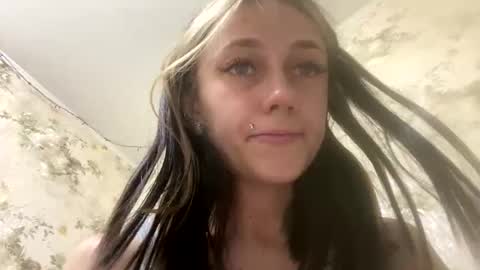 Sweett online show from May 19, 2:07 am