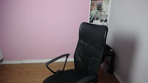 viktoria_lovely online show from September 15, 6:24 am