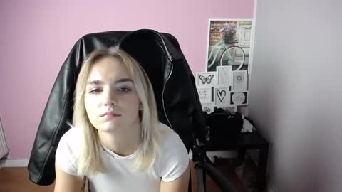 viktoria_lovely online show from October 10, 10:36 am