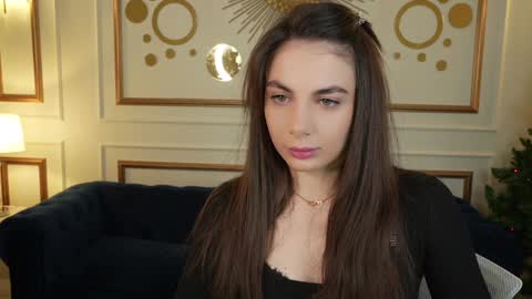 Snapshot of viktoria_storm chatting on January 3, 8:11 pm Alisa online show from January 3, 8:11 pm