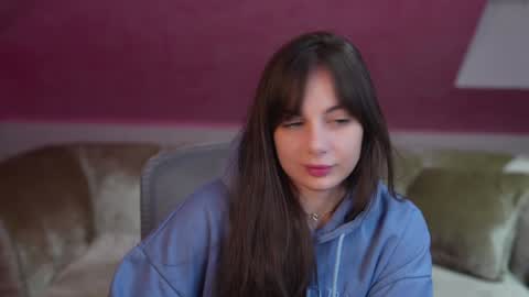 Snapshot of viktoria_storm chatting on January 9, 3:04 am Alisa online show from January 9, 3:04 am