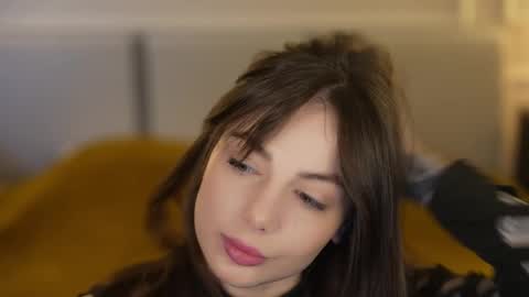 Snapshot of viktoria_storm chatting on February 16, 11:59 am Alisa online show from February 16, 11:59 am