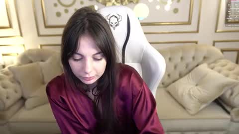 Snapshot of viktoria_storm chatting on February 16, 11:37 pm Alisa online show from February 16, 11:37 pm