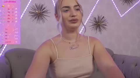 Snapshot of viktoriablue chatting on September 19, 3:02 pm Viktoria online show from September 19, 3:02 pm