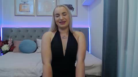 Snapshot of viktoriablue chatting on September 24, 3:37 pm Viktoria online show from September 24, 3:37 pm
