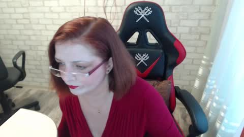 Snapshot of vikualex69 chatting on February 5, 7:50 am vikualex69 online show from February 5, 7:50 am