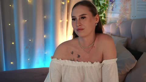 Snapshot of vimilka chatting on April 15, 12:34 pm Vi online show from April 15, 12:34 pm