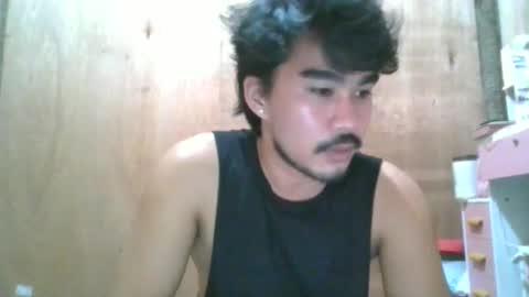 Snapshot of vin_17 chatting on February 4, 6:52 am Call me Marvin online show from February 4, 6:52 am