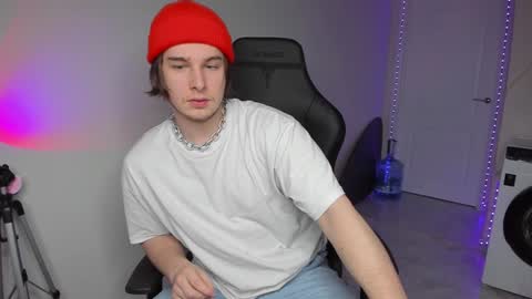 Snapshot of vincent__strong chatting on December 4, 1:20 pm Vincent Strong online show from December 4, 1:20 pm