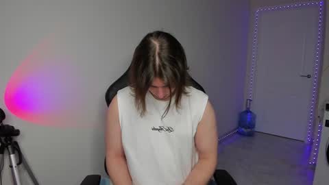 Snapshot of vincent__strong chatting on January 27, 12:26 pm Vincent Strong online show from January 27, 12:26 pm