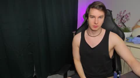 Vincent Strong online show from November 5, 9:20 am