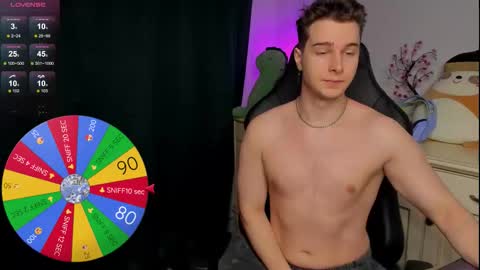 Vincent Strong online show from November 26, 8:48 am