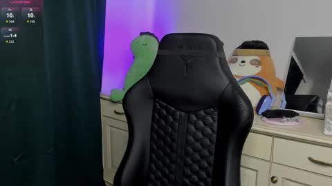 Vincent Strong online show from March 8, 8:18 am