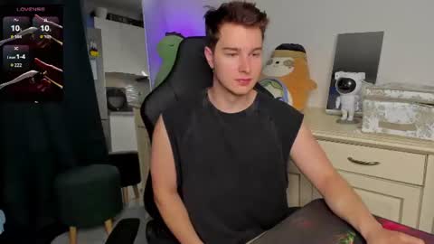 Vincent Strong online show from July 29, 7:28 am