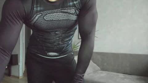 Vincent.  uncut 18cm online show from March 3, 2:34 pm