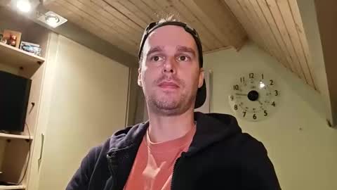 Vincent online show from November 27, 3:47 pm