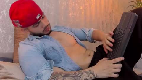 Vincent online show from September 13, 4:01 am